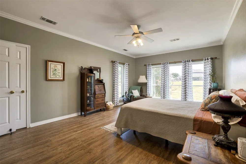 445 County Road 4444 Trenton, TX 75490
