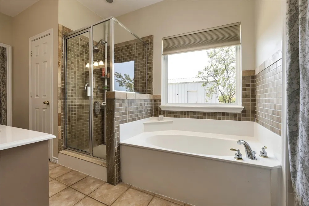 445 County Road 4444 Trenton, TX 75490