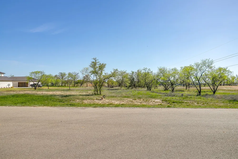 113 Dan Russell Bend Weatherford, TX 76087