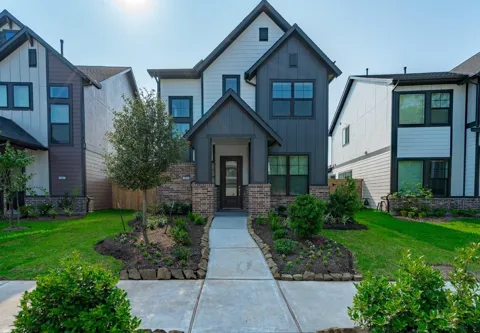 1511 Emma Lake Drive