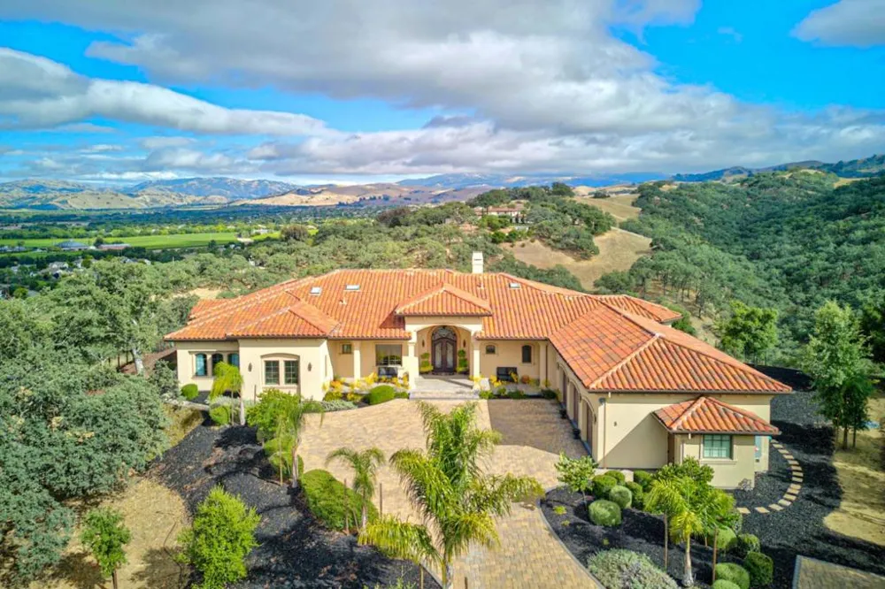 5 Winding Oaks Drive Pleasanton, CA 94566