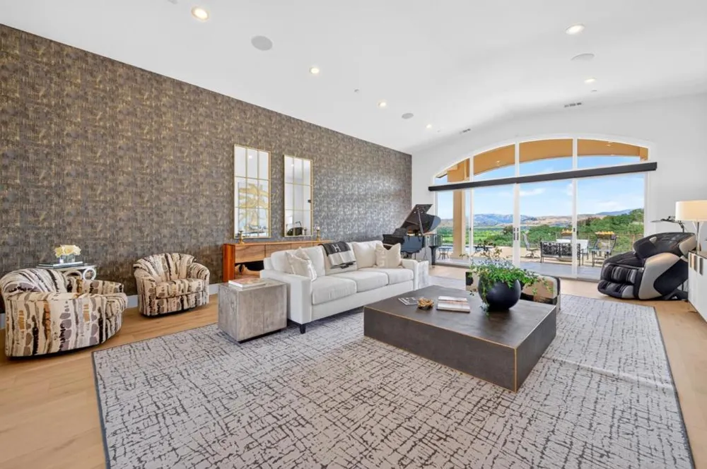 5 Winding Oaks Drive Pleasanton, CA 94566