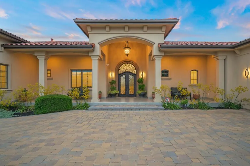5 Winding Oaks Drive Pleasanton, CA 94566