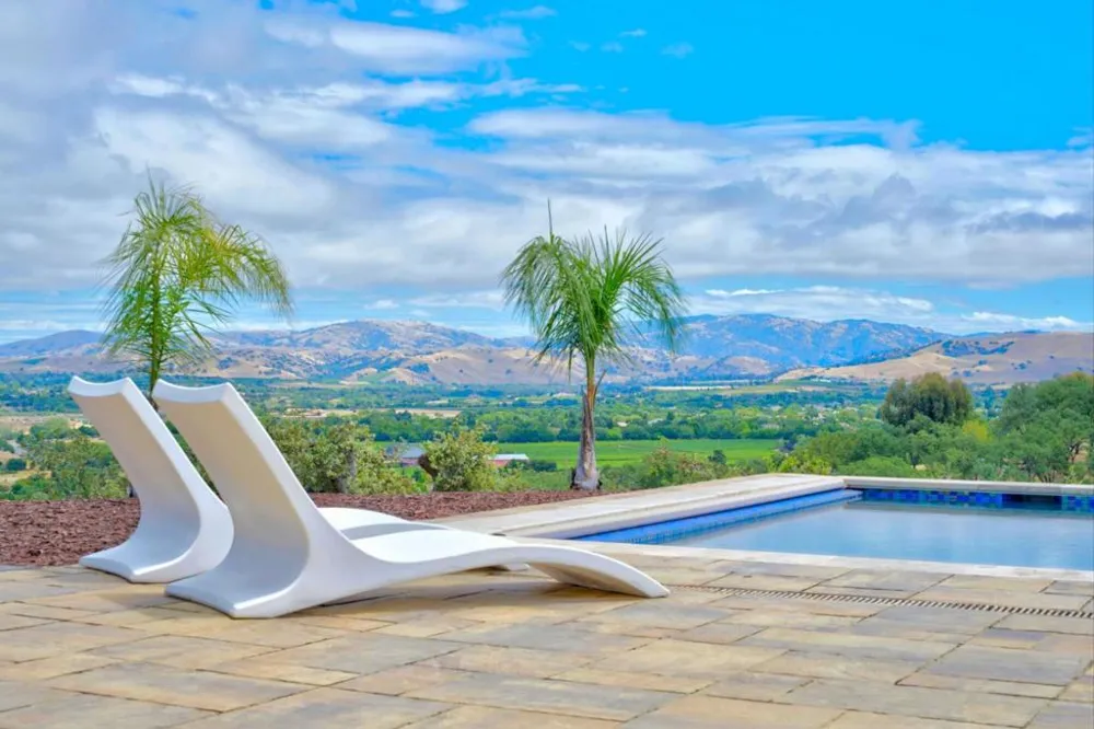 5 Winding Oaks Drive Pleasanton, CA 94566