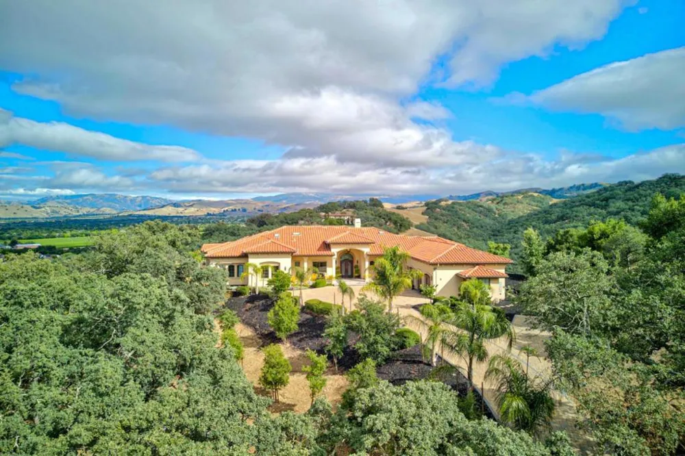 5 Winding Oaks Drive Pleasanton, CA 94566