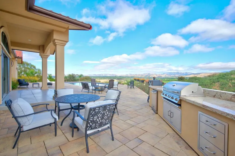 5 Winding Oaks Drive Pleasanton, CA 94566