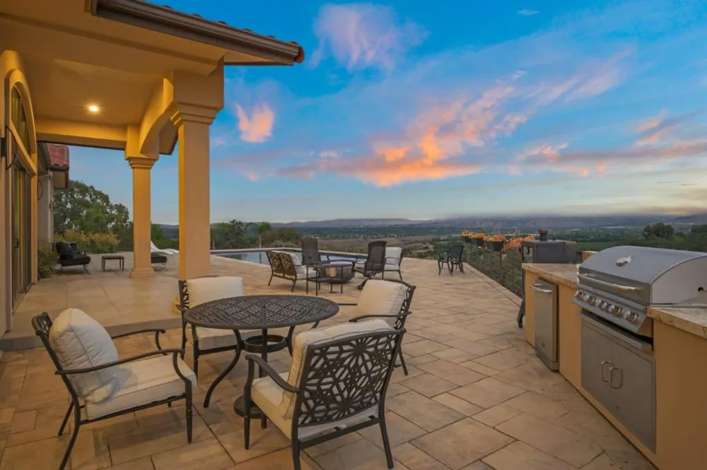 5 Winding Oaks Drive Pleasanton, CA 94566