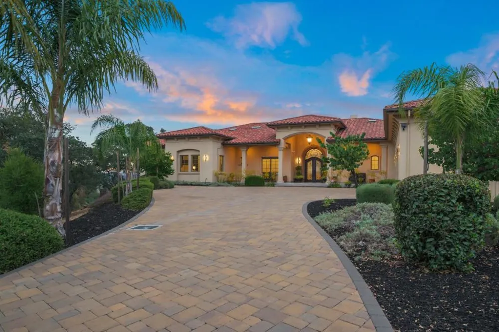 5 Winding Oaks Drive Pleasanton, CA 94566