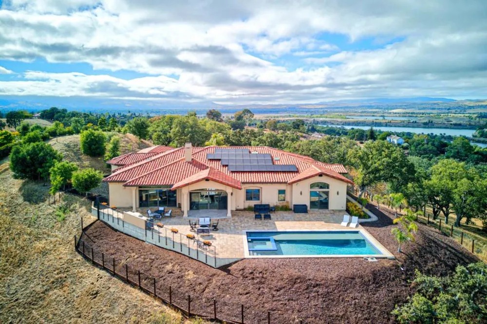 5 Winding Oaks Drive Pleasanton, CA 94566