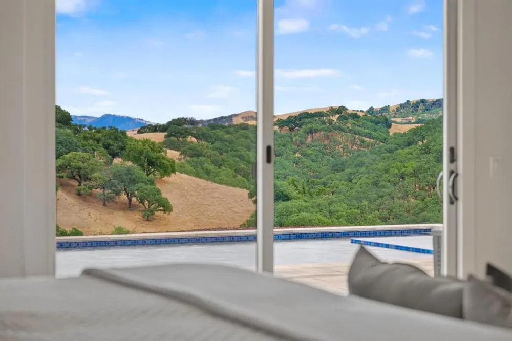 5 Winding Oaks Drive Pleasanton, CA 94566