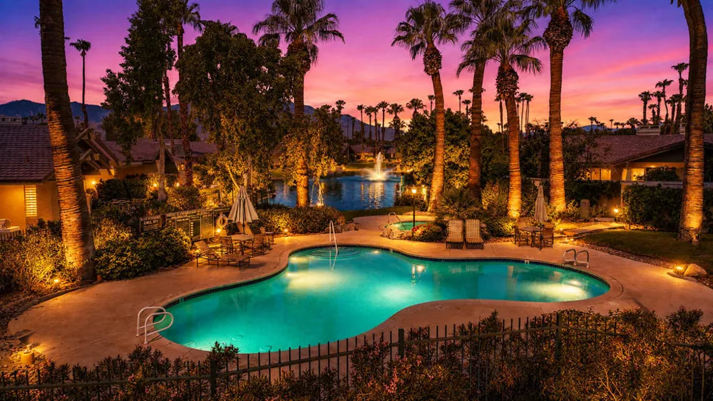 136 Deer Spring Way Palm Desert, CA 92211