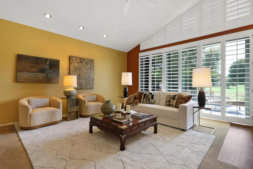 136 Deer Spring Way Palm Desert, CA 92211