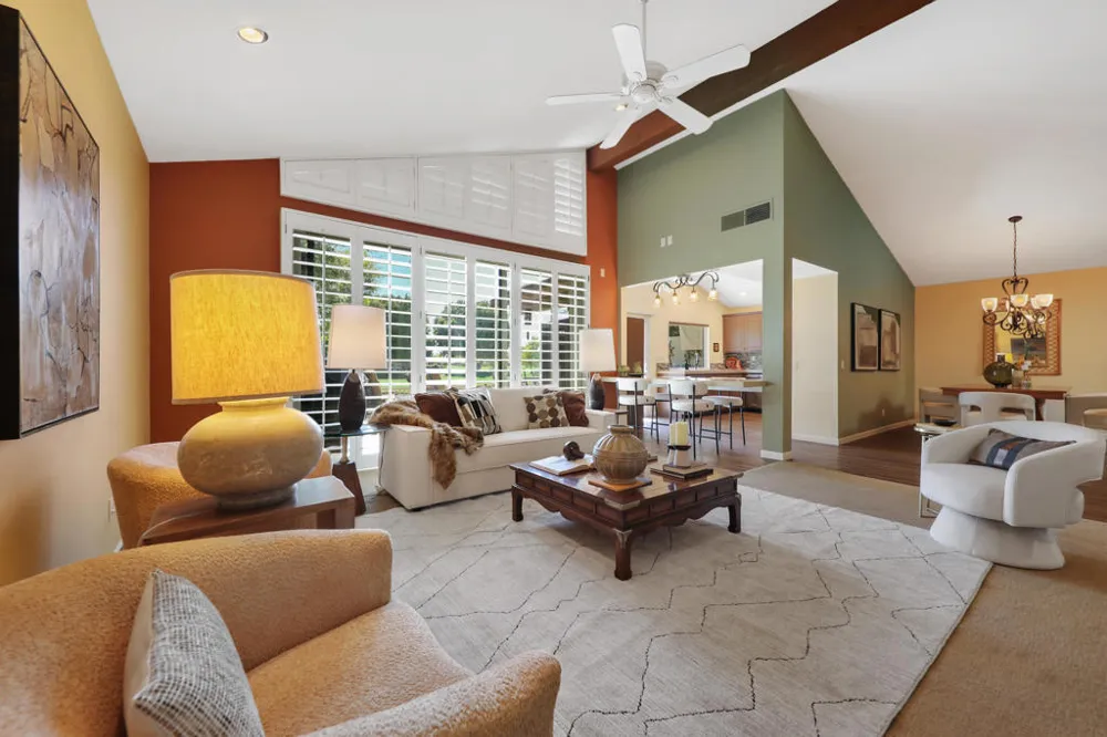 136 Deer Spring Way Palm Desert, CA 92211