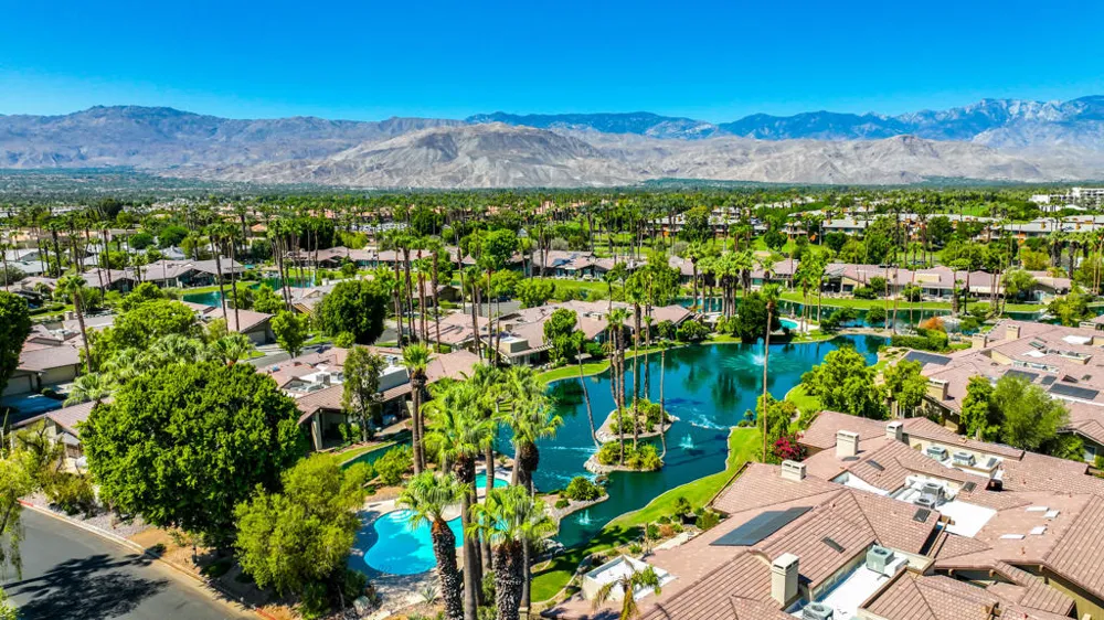 136 Deer Spring Way Palm Desert, CA 92211