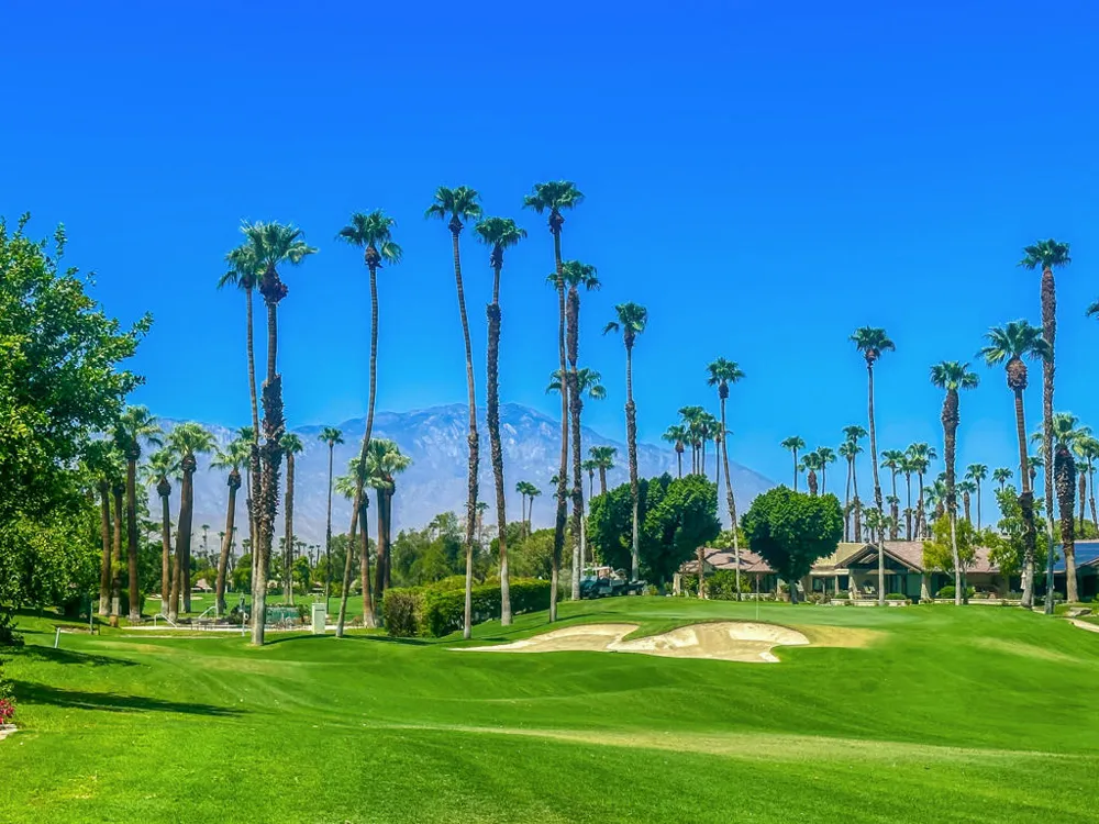 136 Deer Spring Way Palm Desert, CA 92211