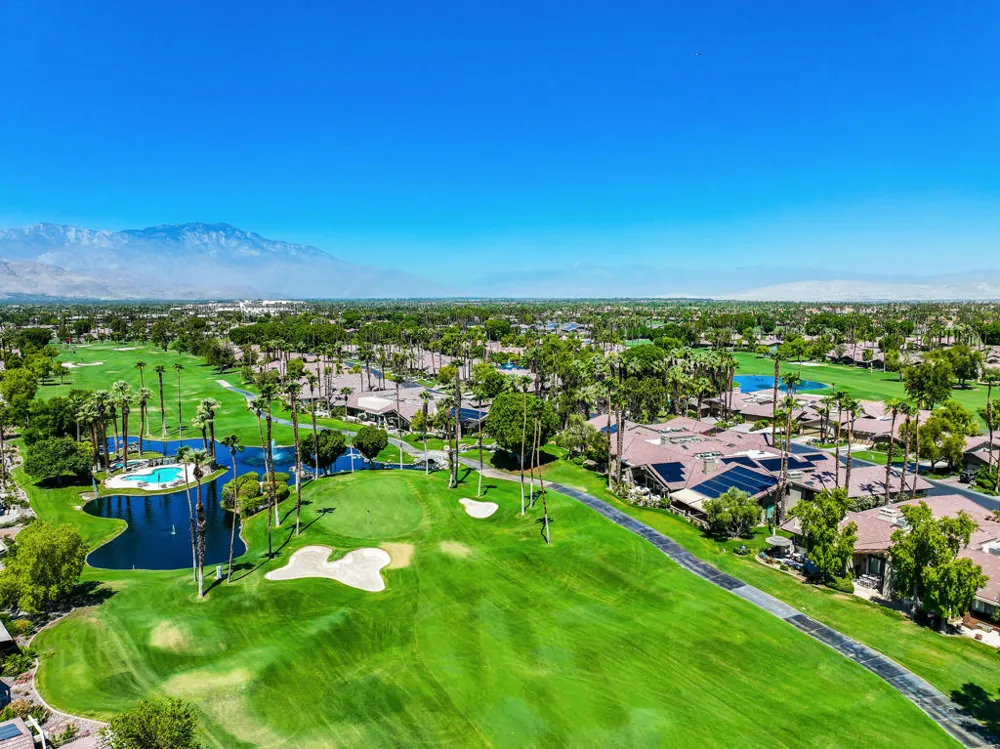 136 Deer Spring Way Palm Desert, CA 92211