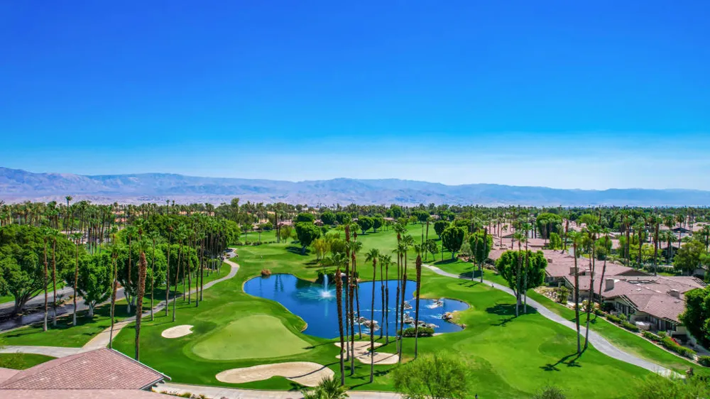 136 Deer Spring Way Palm Desert, CA 92211