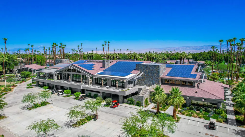 136 Deer Spring Way Palm Desert, CA 92211
