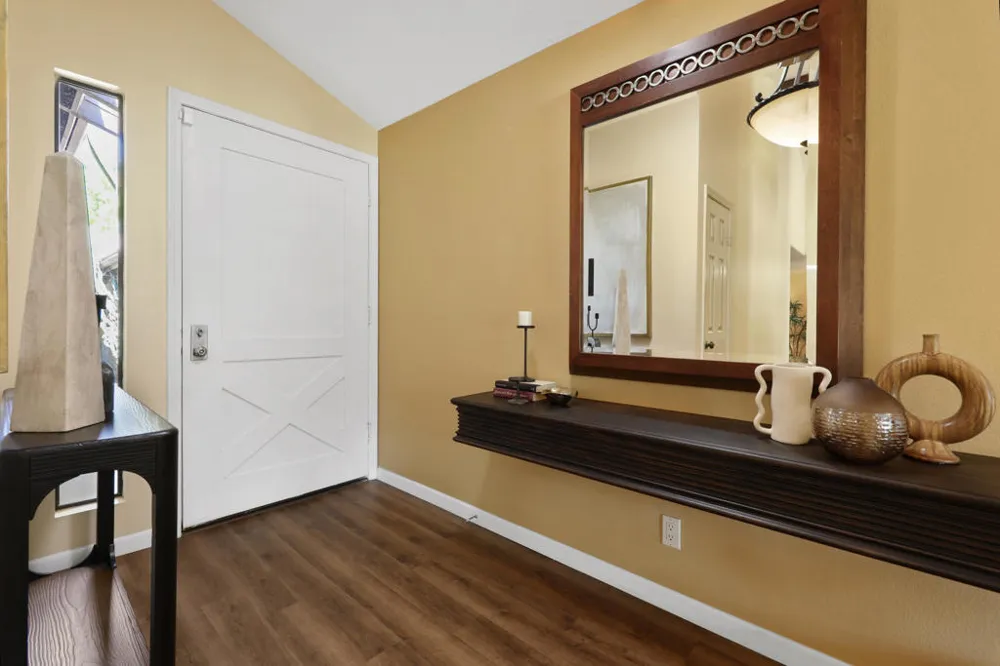 136 Deer Spring Way Palm Desert, CA 92211