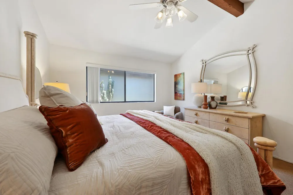 136 Deer Spring Way Palm Desert, CA 92211