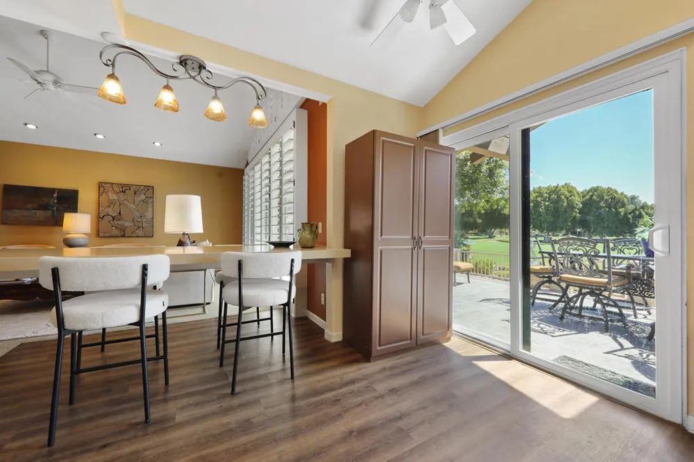 136 Deer Spring Way Palm Desert, CA 92211