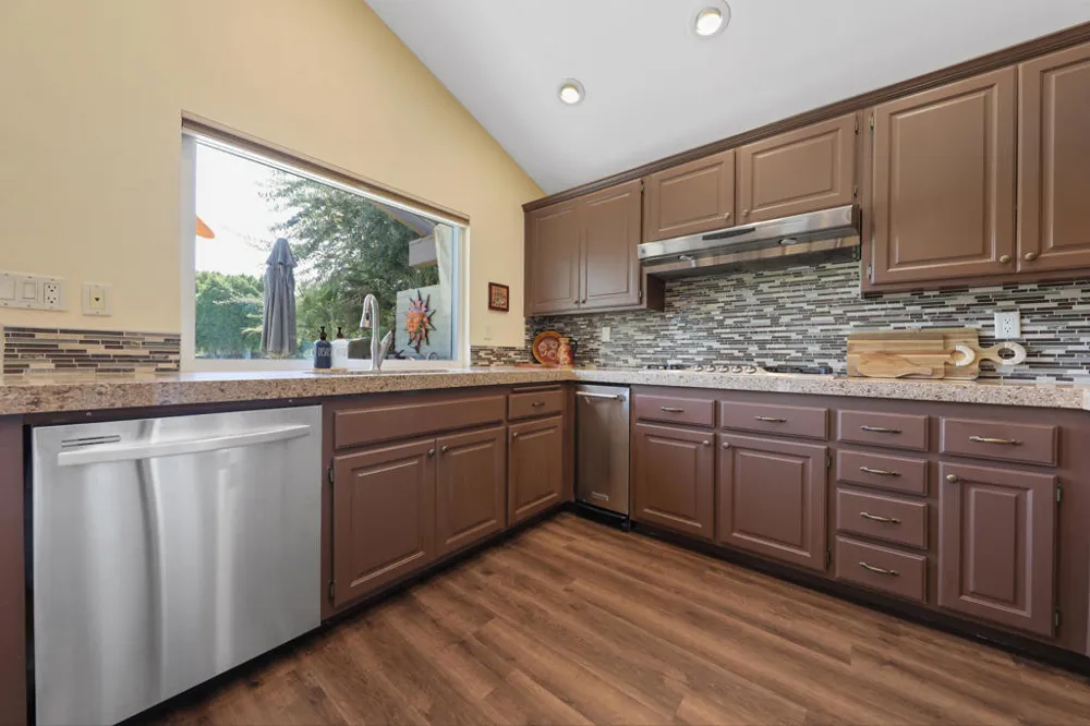 136 Deer Spring Way Palm Desert, CA 92211