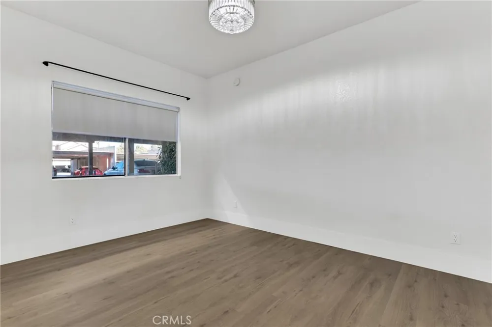 7632 Topanga Canyon #110 Canoga Park, CA 91304