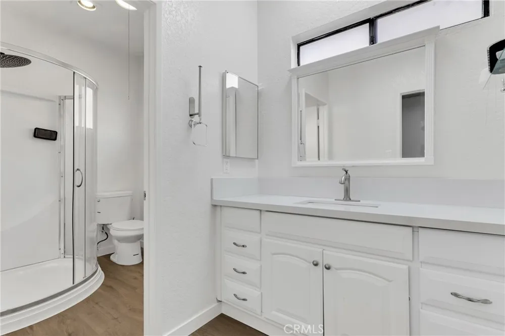 7632 Topanga Canyon #110 Canoga Park, CA 91304