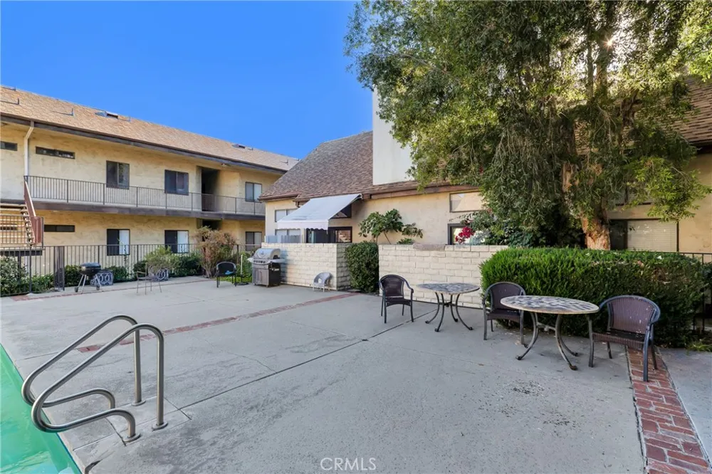 7632 Topanga Canyon #110 Canoga Park, CA 91304