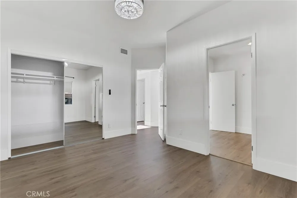 7632 Topanga Canyon #110 Canoga Park, CA 91304