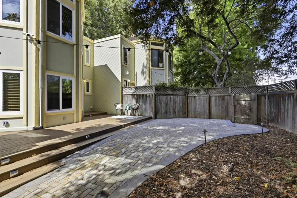 620 Mariposa Avenue #4 Mountain View, CA 94041