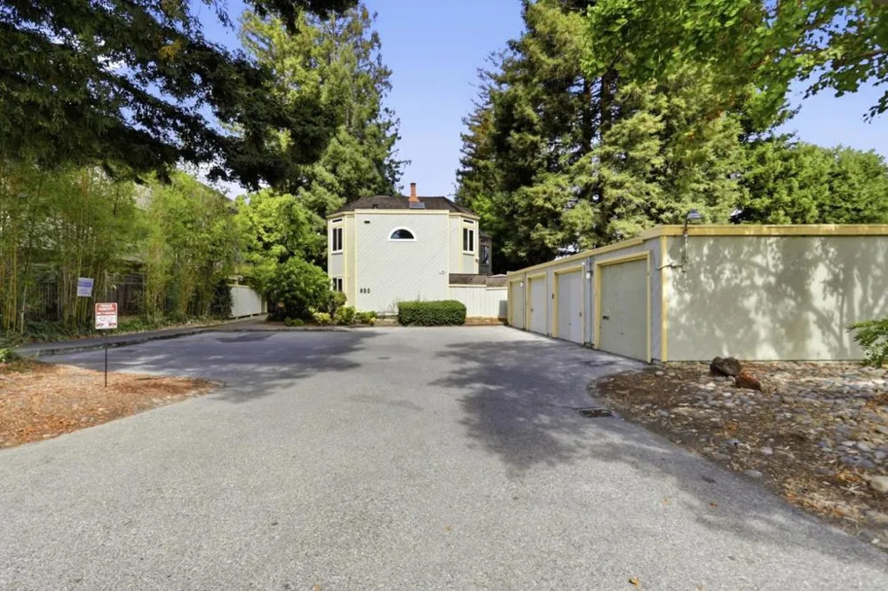 620 Mariposa Avenue #4 Mountain View, CA 94041