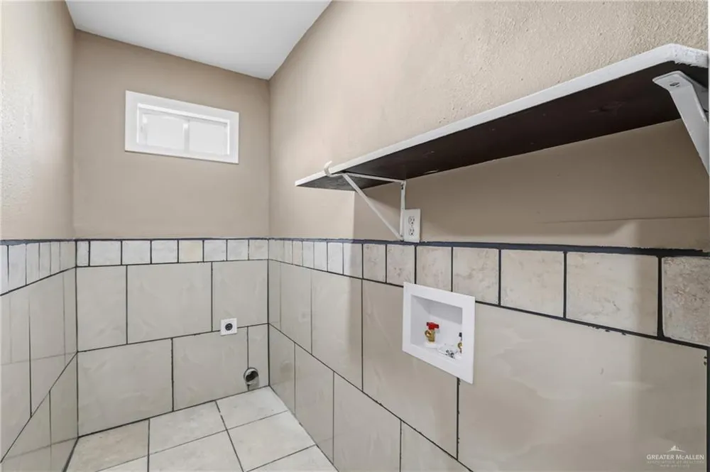 1103 Fresno Drive Weslaco, TX 78596