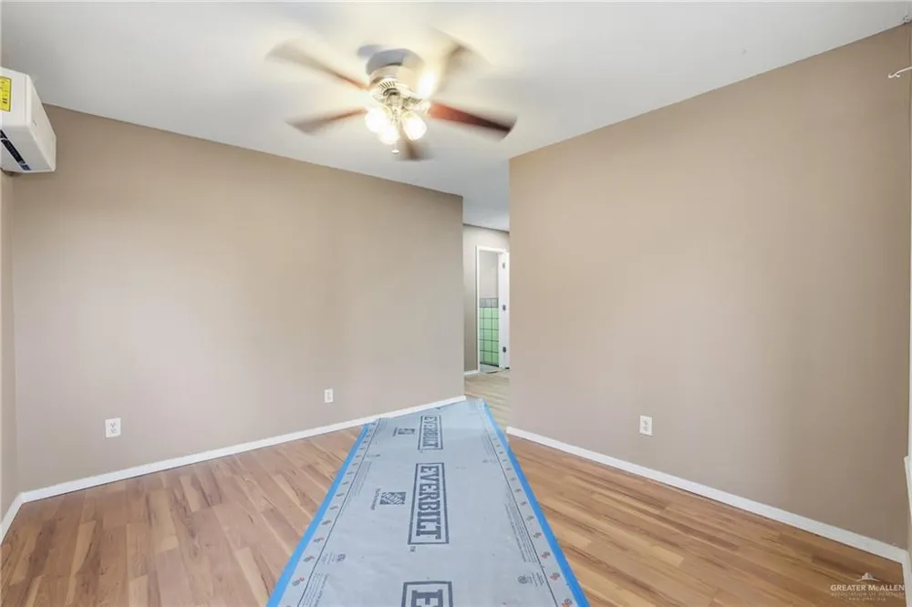 1103 Fresno Drive Weslaco, TX 78596