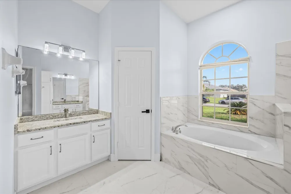1038 SW Fisherman Avenue Port St. Lucie, FL 34953
