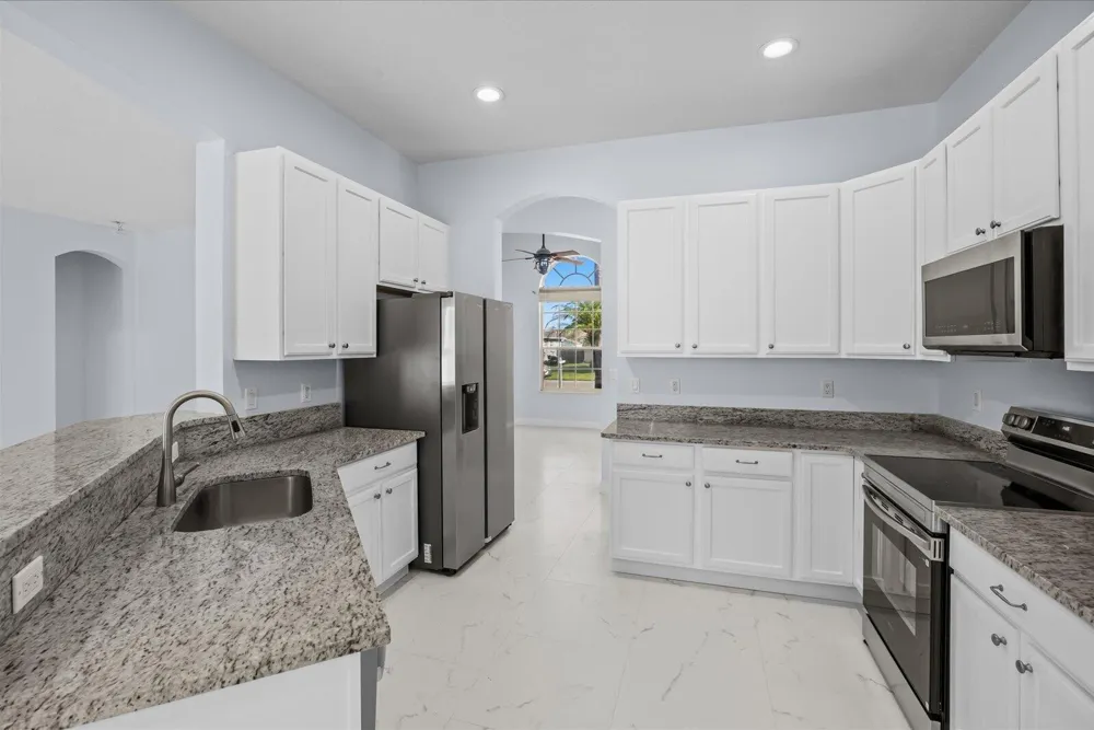 1038 SW Fisherman Avenue Port St. Lucie, FL 34953