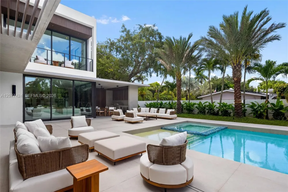 6200 SW 123rd Ter Pinecrest, FL 33156