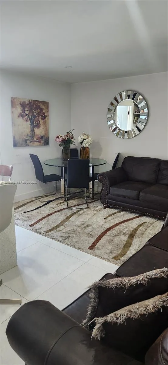 150 NW 17th Ct Miami, FL 33125