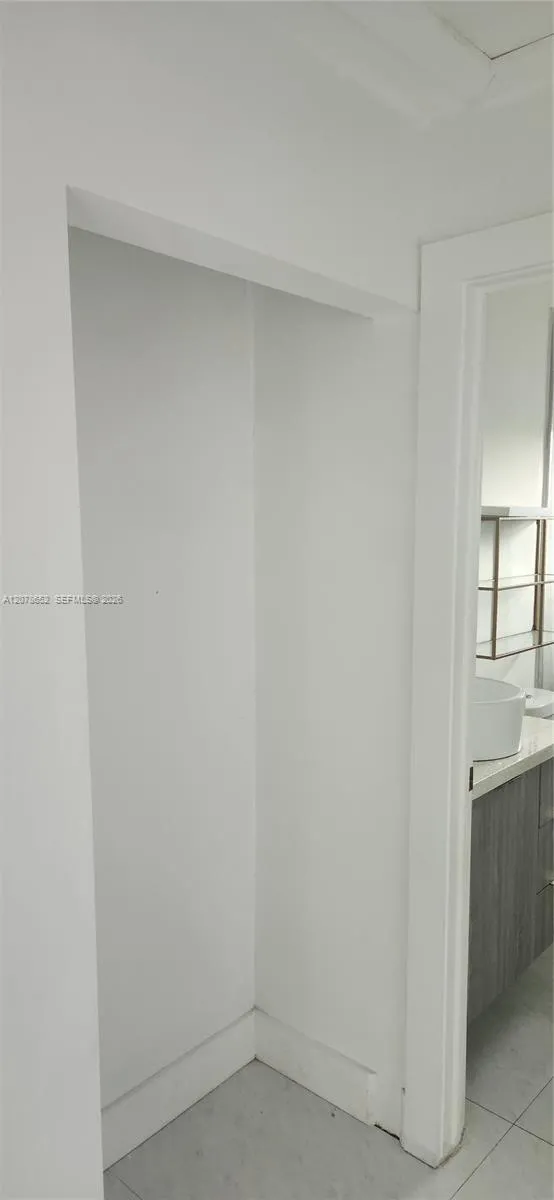 150 NW 17th Ct Miami, FL 33125