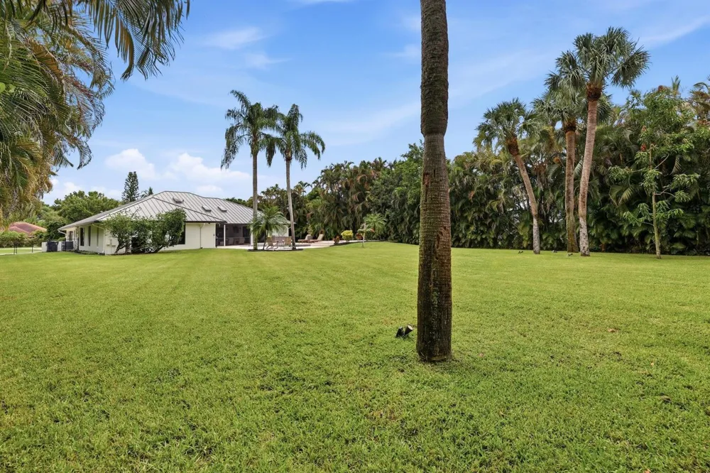 15320 Softwood Court Wellington, FL 33414