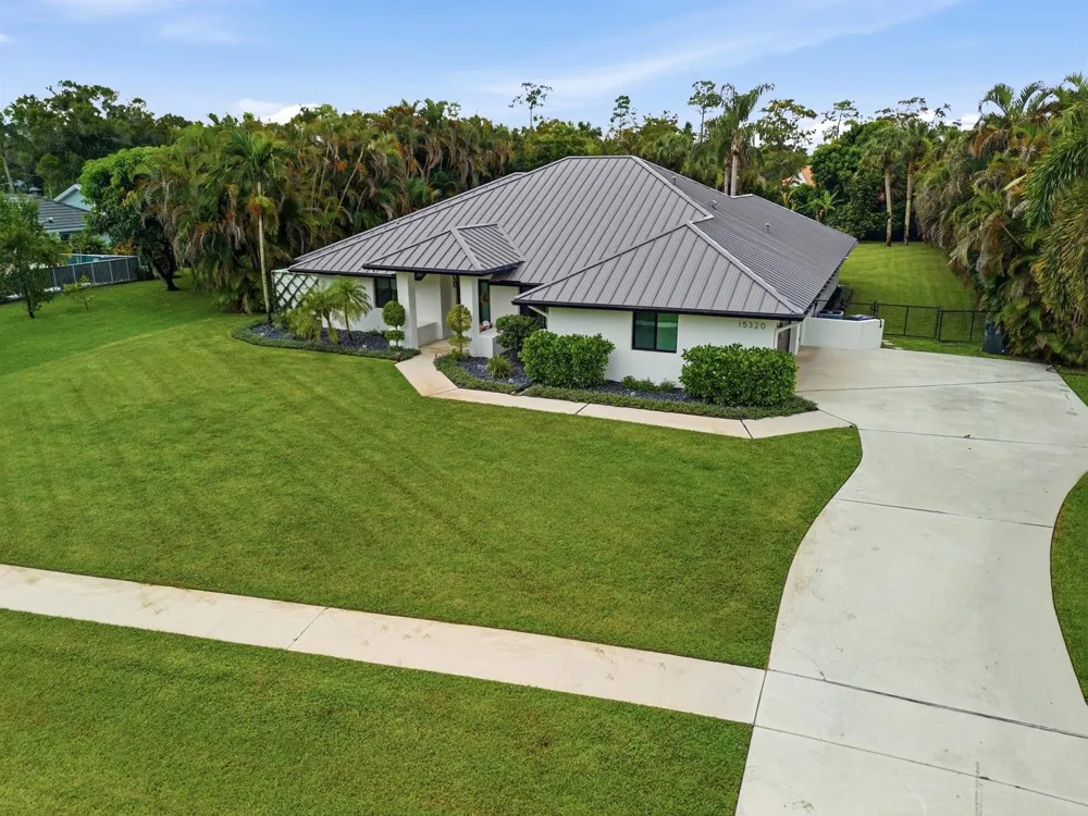 15320 Softwood Court Wellington, FL 33414