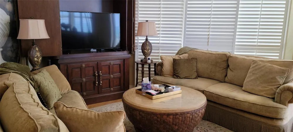 2080 S OCEAN DRIVE #902 Hallandale Beach, FL 33009