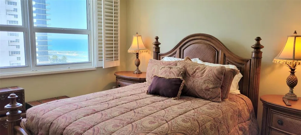 2080 S OCEAN DRIVE #902 Hallandale Beach, FL 33009