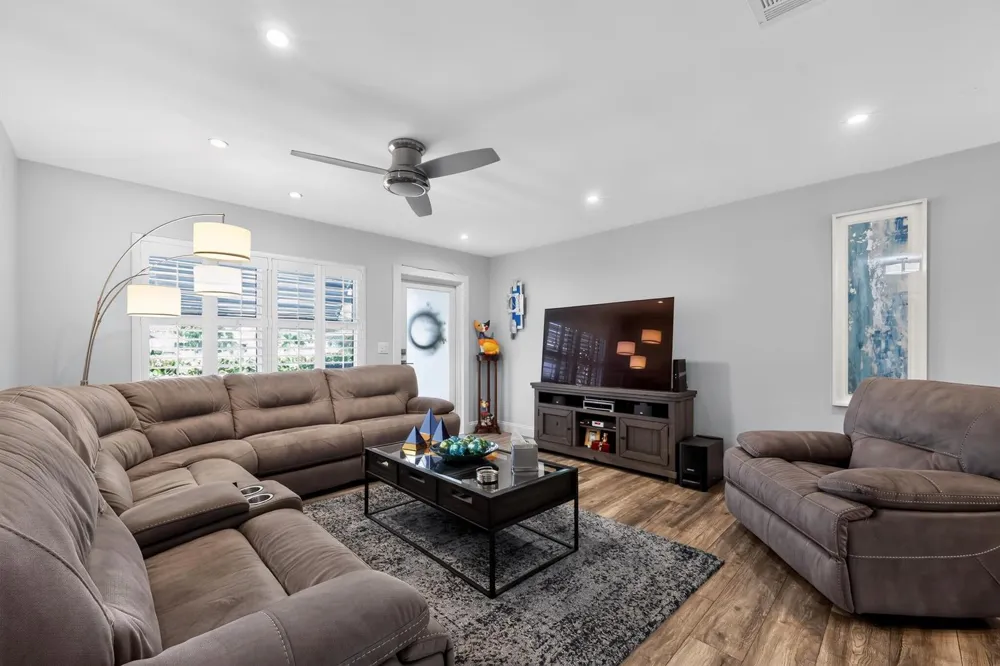 3550 Joseph Drive West Palm Beach, FL 33417