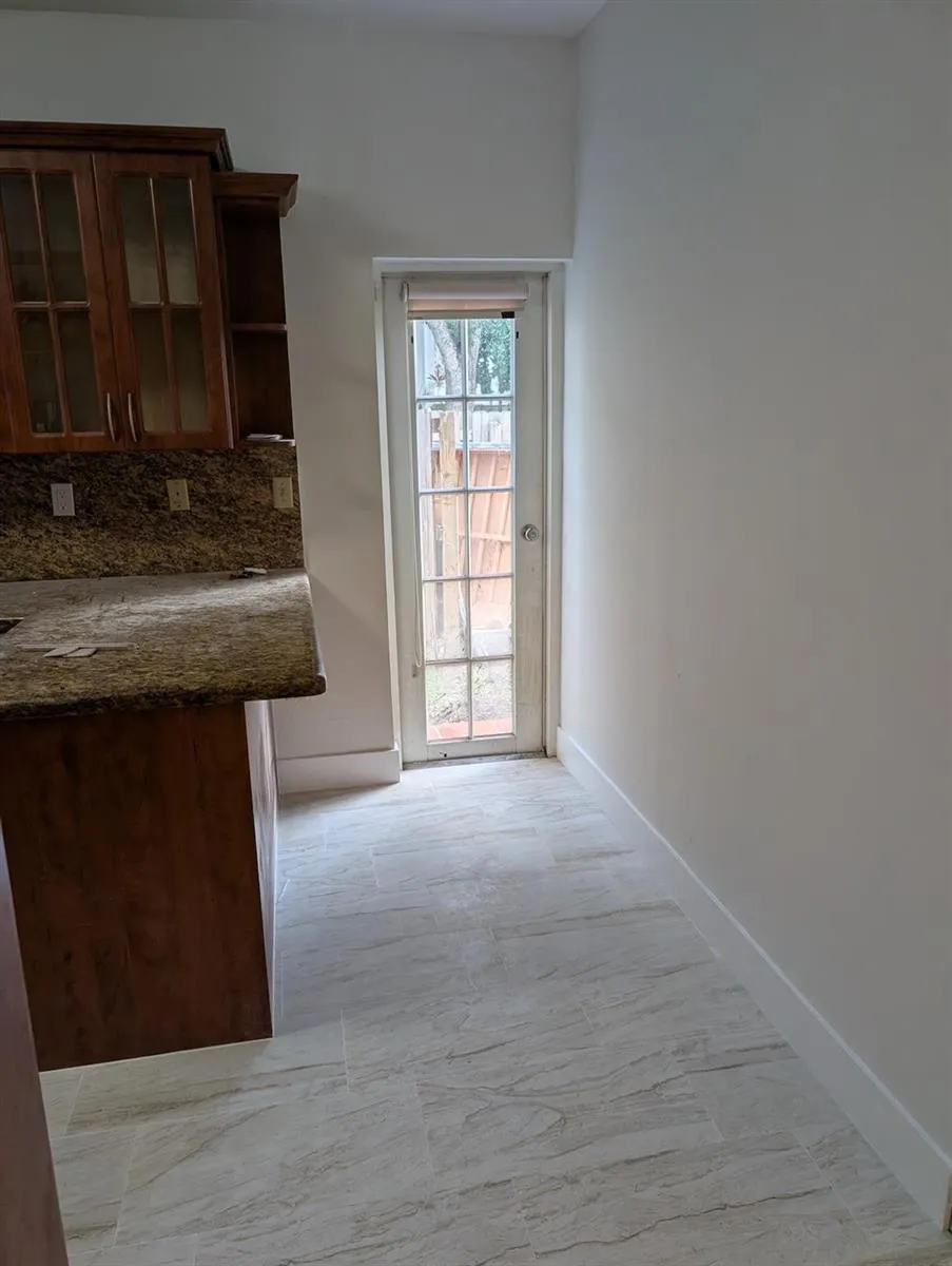 9851 SW 117th Court Miami, FL 33186
