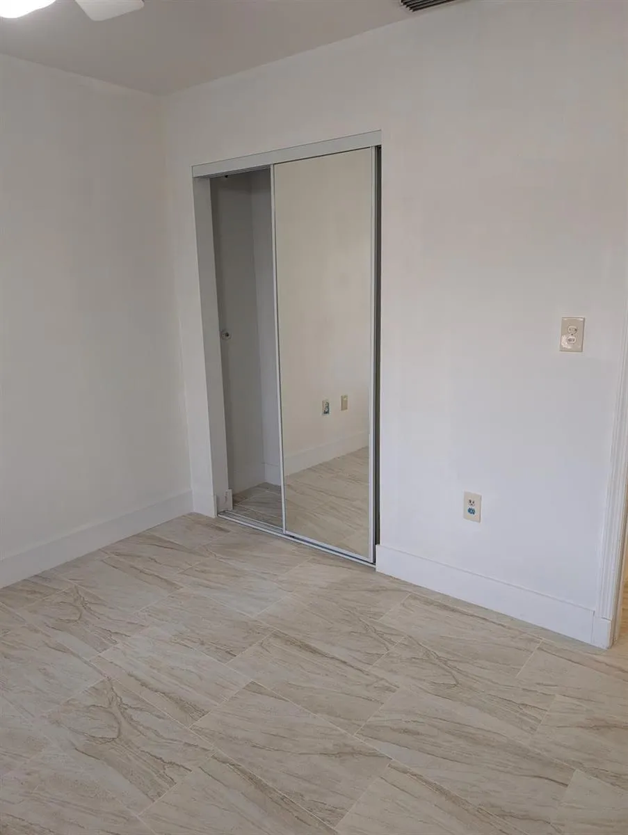 9851 SW 117th Court Miami, FL 33186
