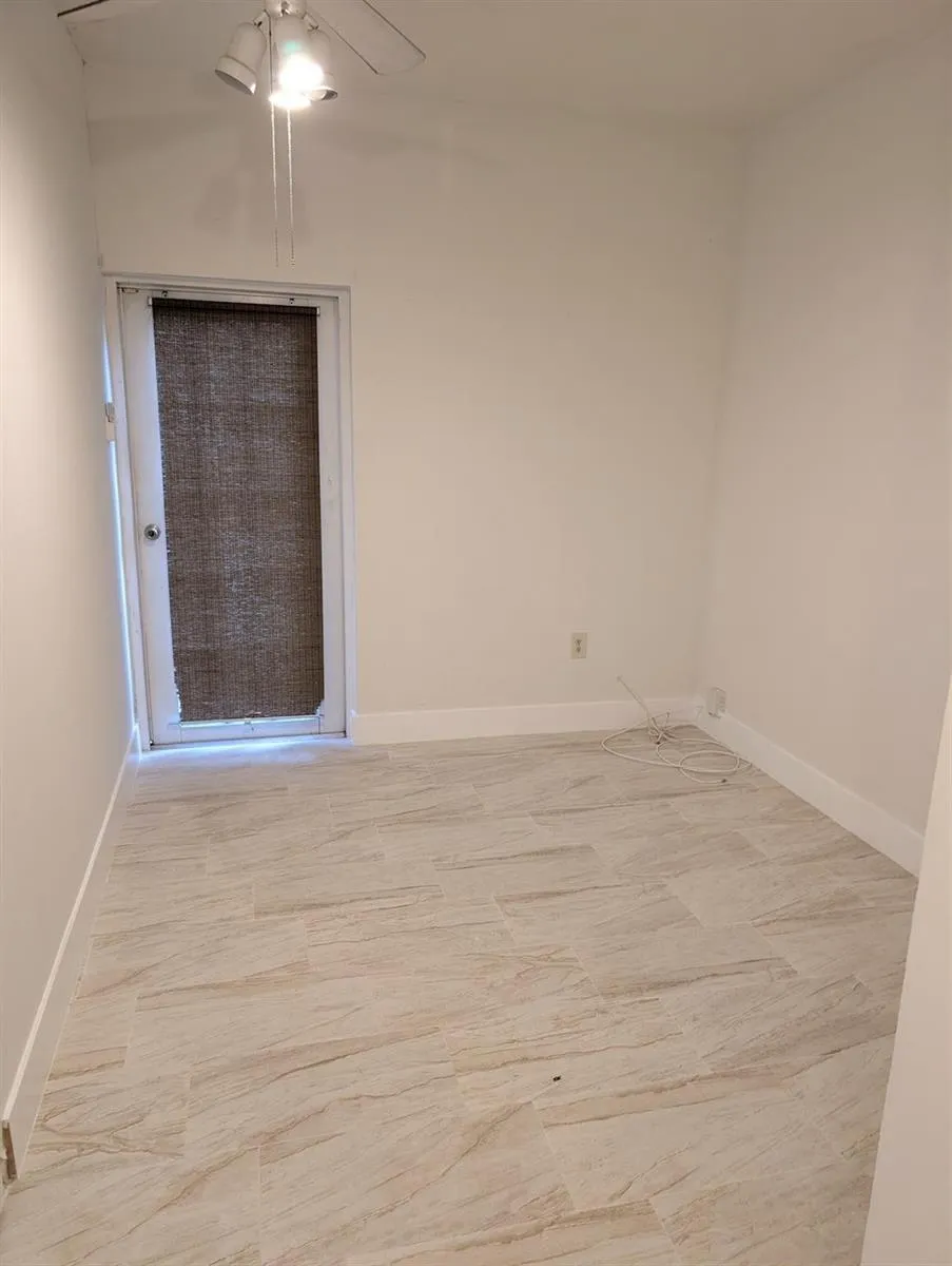 9851 SW 117th Court Miami, FL 33186