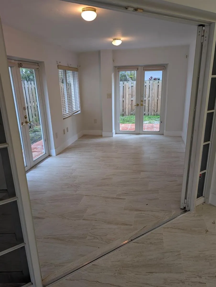 9851 SW 117th Court Miami, FL 33186