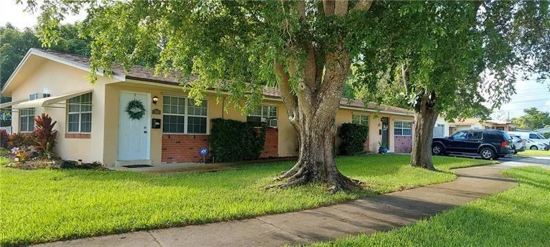 738 SW 5th Avenue Hallandale Beach, FL 33009