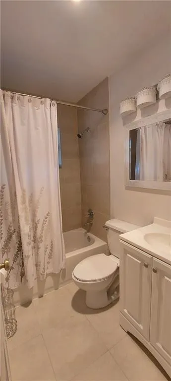 738 SW 5th Avenue Hallandale Beach, FL 33009